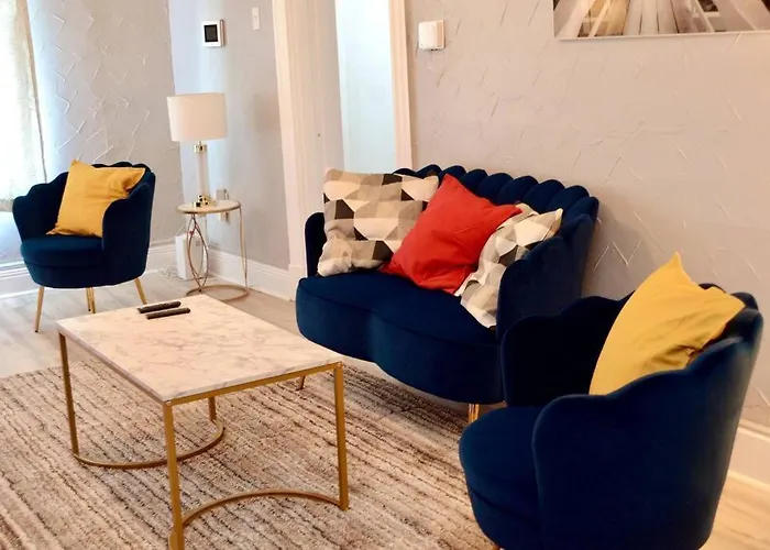 Charming Pittsburgh Haven With Modern Amenities By Deity Villas
